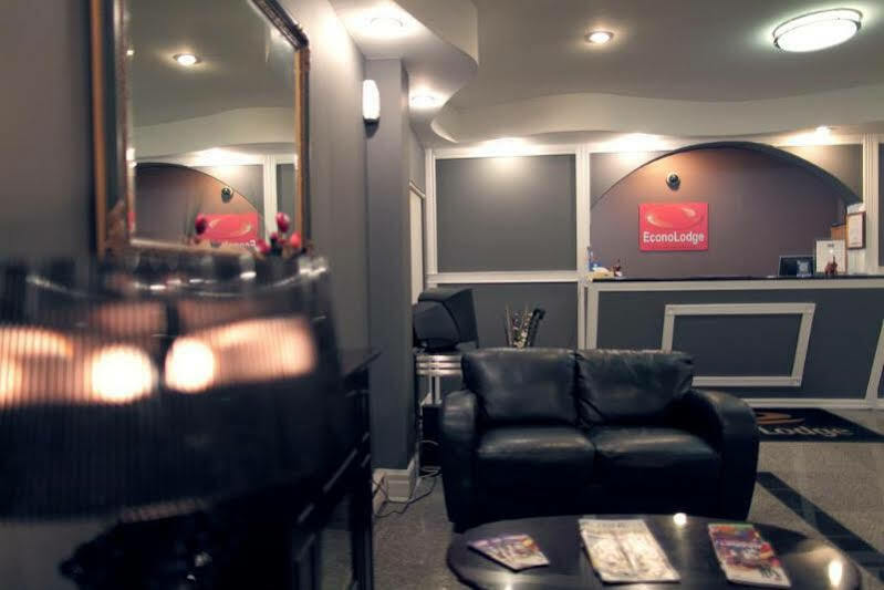 Econo Lodge Londra Esterno foto